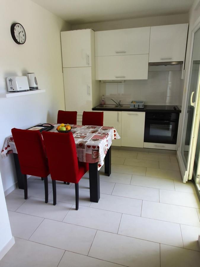 Apartmani Matko ニン エクステリア 写真
