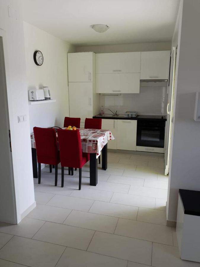 Apartmani Matko ニン エクステリア 写真